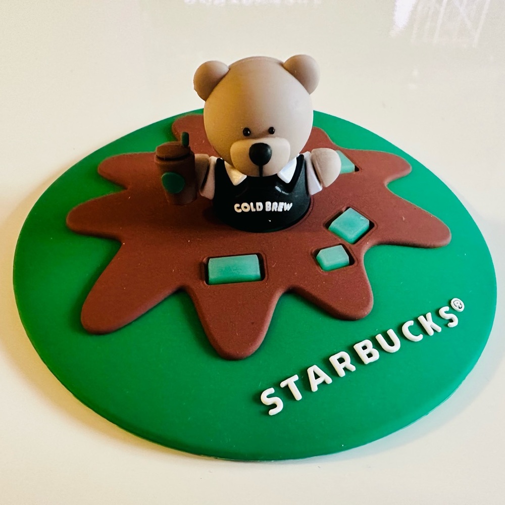 Starbucks Green Waiter Bear Coffee Mug Cup Cover Lid